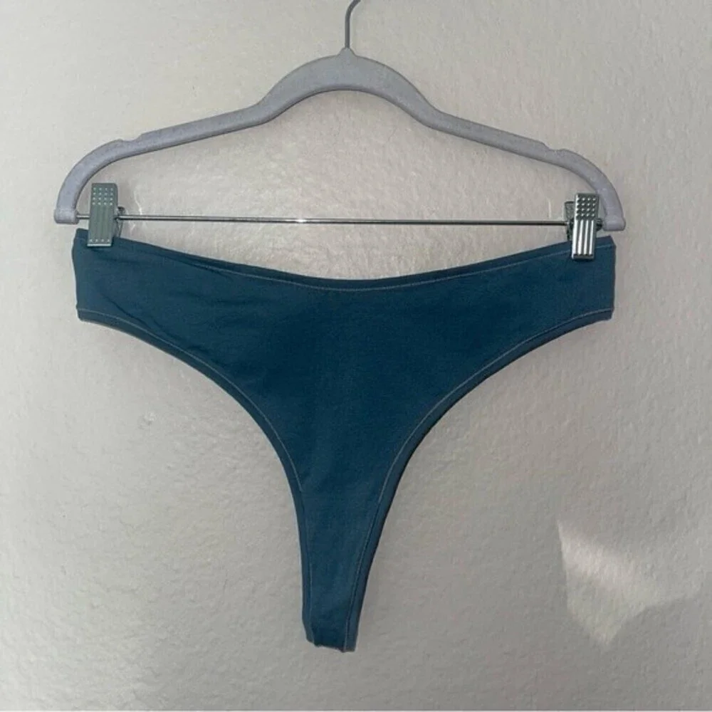 NWT! skims dipped cotton thong in kyanite